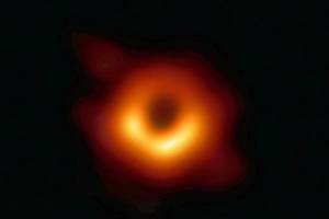 Les meilleurs détournements de la première photo d’un trou noir