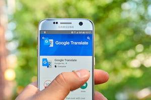 Google améliore sa traduction instantanée via l'appareil photo