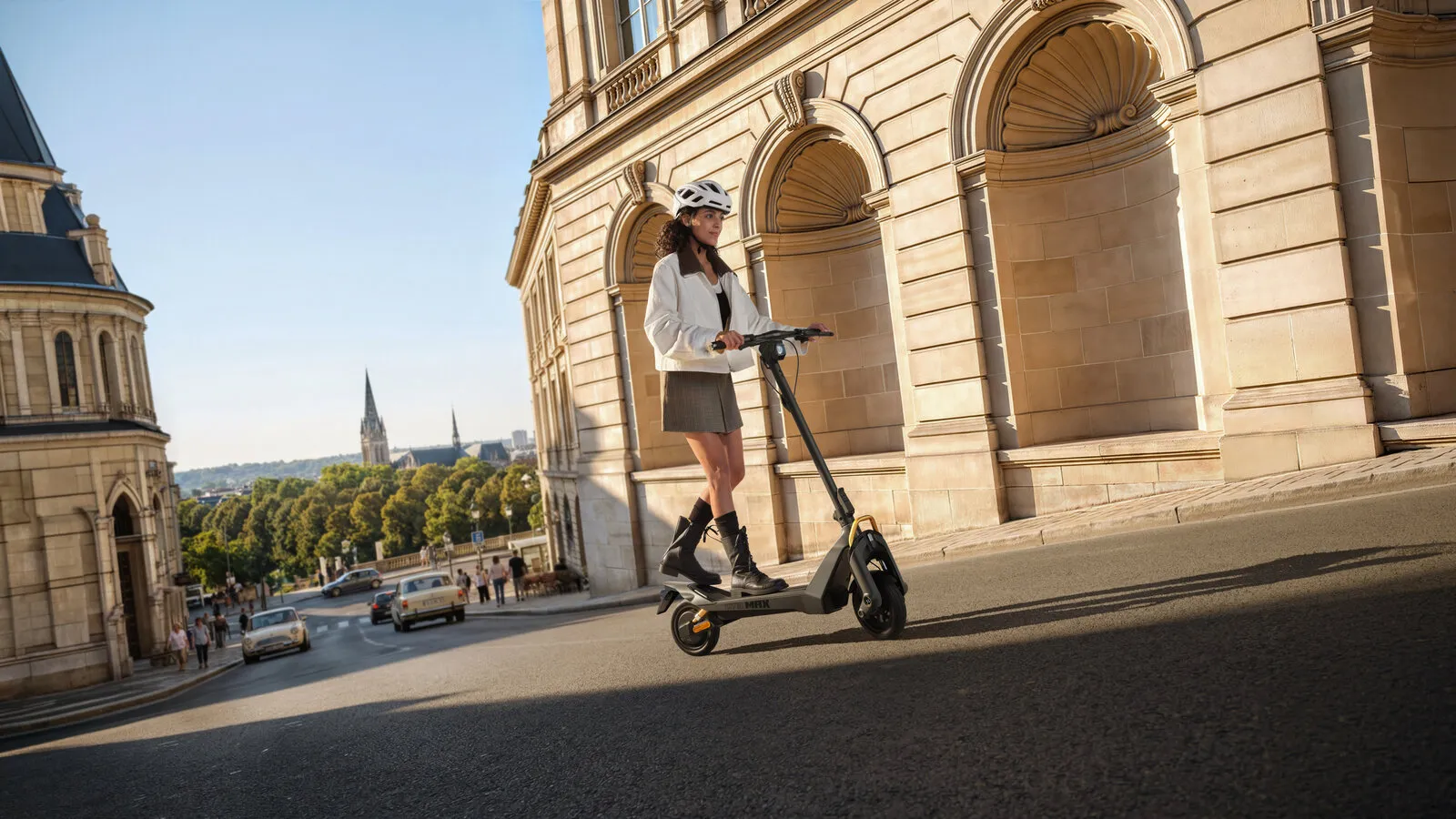 NAVEE UT3 Max : 90 km d’autonomie, 1 638 W et des suspensions pour sauver vos poignets