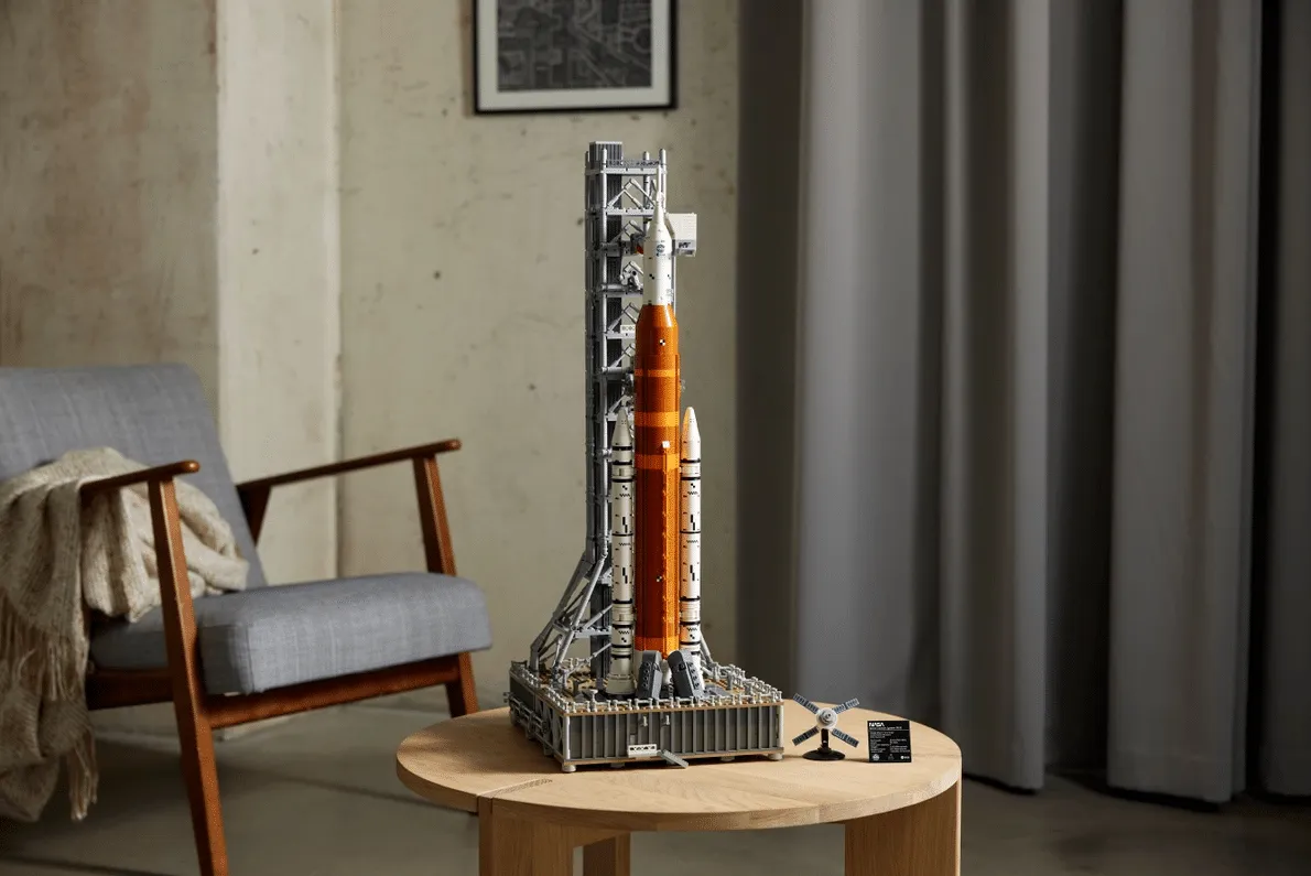 LEGO se dirige vers la Lune ! Découvrez les nouveaux ensembles qui nous emmènent avec Apollo et Artemis