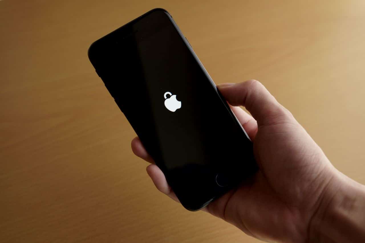 Les iPhones de plus en plus ciblés par les logiciels espions, Apple met en garde ses utilisateurs, conseils pour rester protégé