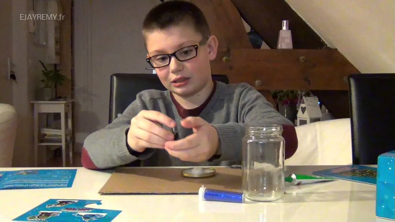 TUTO – Fabriquer une boule a neige de Noël Skylanders